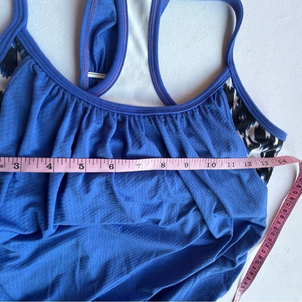 Lululemon Blue Tank Top with Built-In Sports Bra Women’s Size 4 - Picture 9 of 9